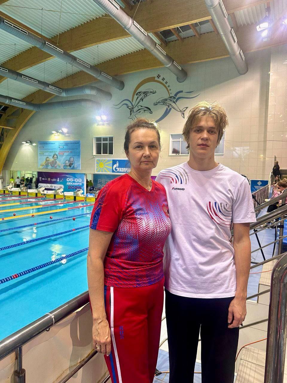 На всероссийских соревнованиях по плаванию «Резерв России» в Саранске севастопольские спортсмены выполнили норматив мастера спорта