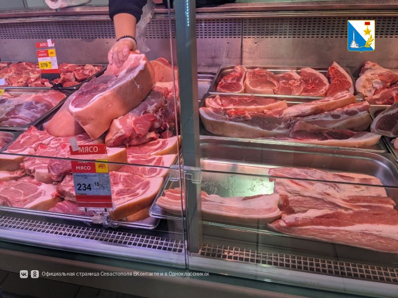 За неделю в Севастополе снизились цены на свинину, курицу, свежие помидоры и капусту За неделю в Севастополе снизились цены на свинину, курицу, свежие помидоры и капусту