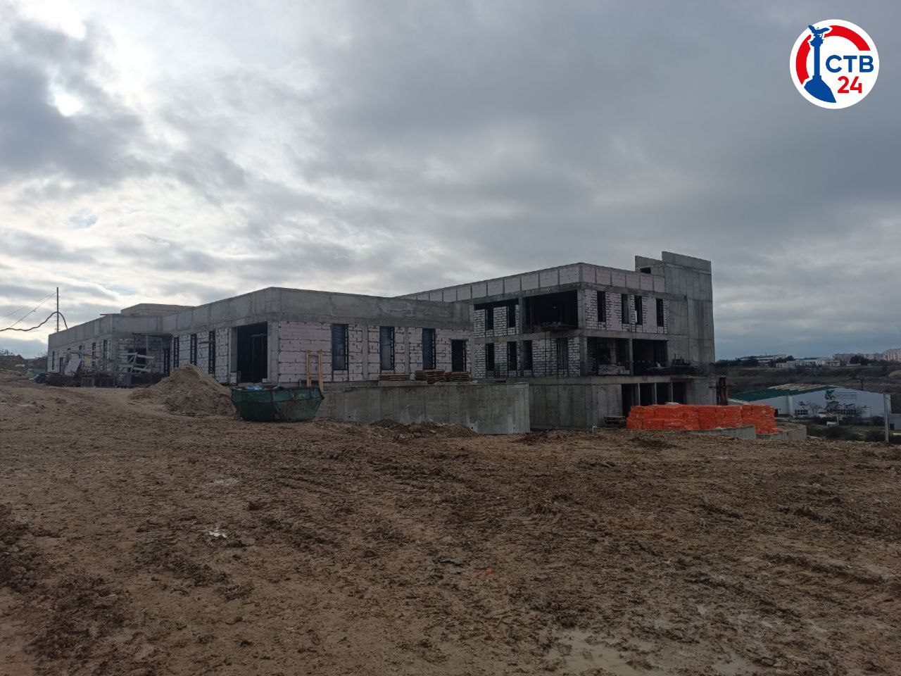 На Фиолентовском шоссе строят современную ветеринарную лабораторию На Фиолентовском шоссе строят современную ветеринарную лабораторию