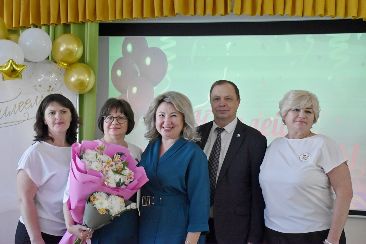 Александр Кулагин: Детский сад № 41 г.Севастополь отметил 60-летний юбилей Александр Кулагин: Детский сад № 41 г.Севастополь отметил 60-летний юбилей