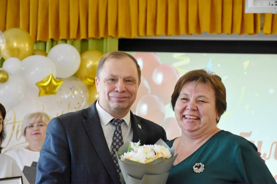 ��������� �������: ������� ��� � 41 �.����������� ������� 60-������ ������