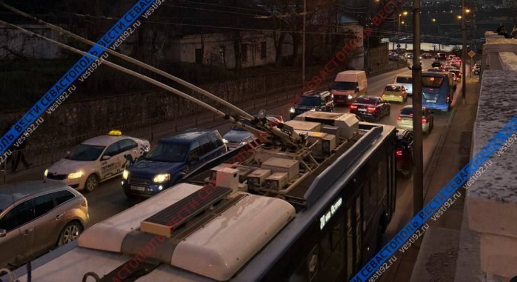 Дорожная обстановка на Корабельной стороне Дорожная обстановка на Корабельной стороне