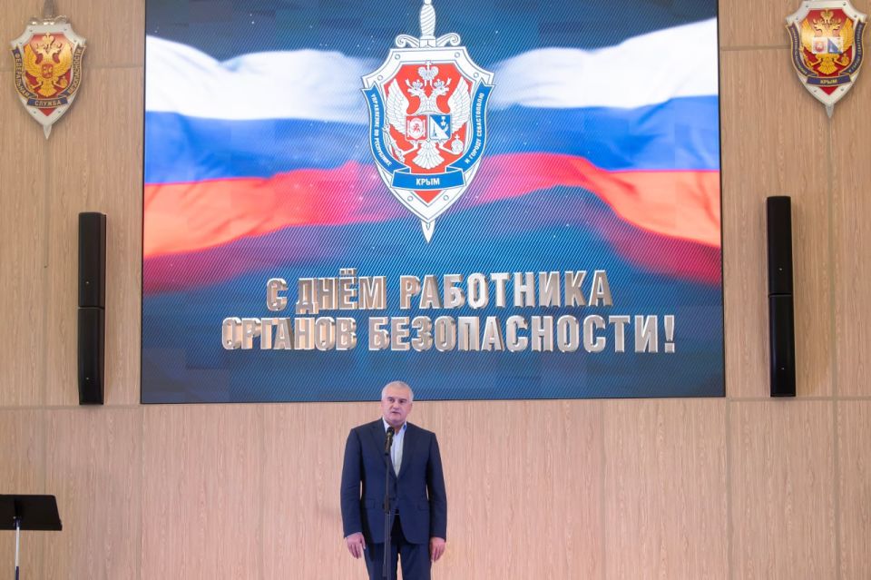 ������ ������: � ���������� ����������������� ��������� ������ ������� ����������� ���������� ����������� ������ ������������ �� ���������� ���� � ������ �����������