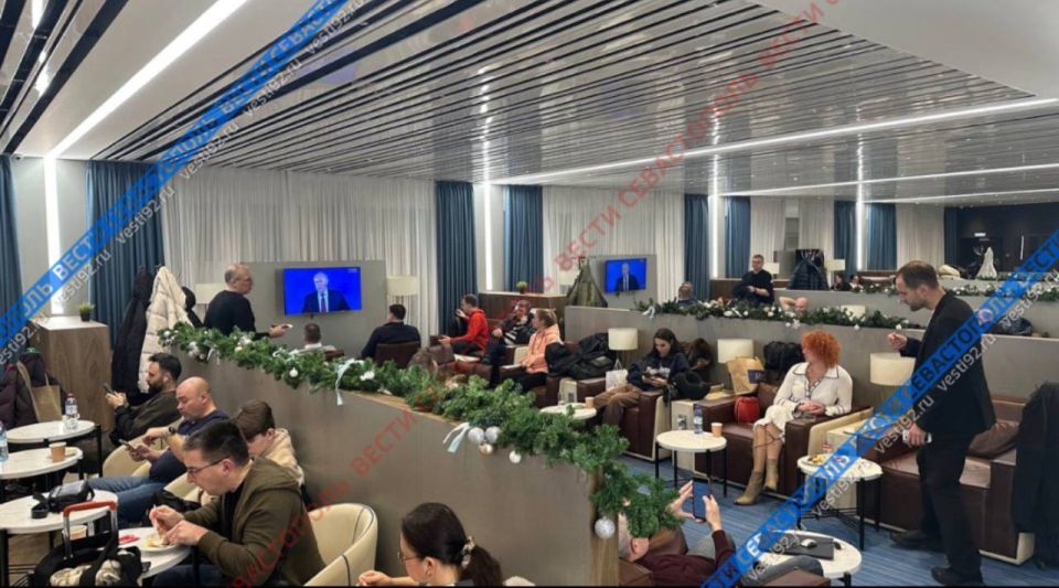 В аэропорту Краснодара также смотрят программу «Итоги года с Владимиром Путиным»