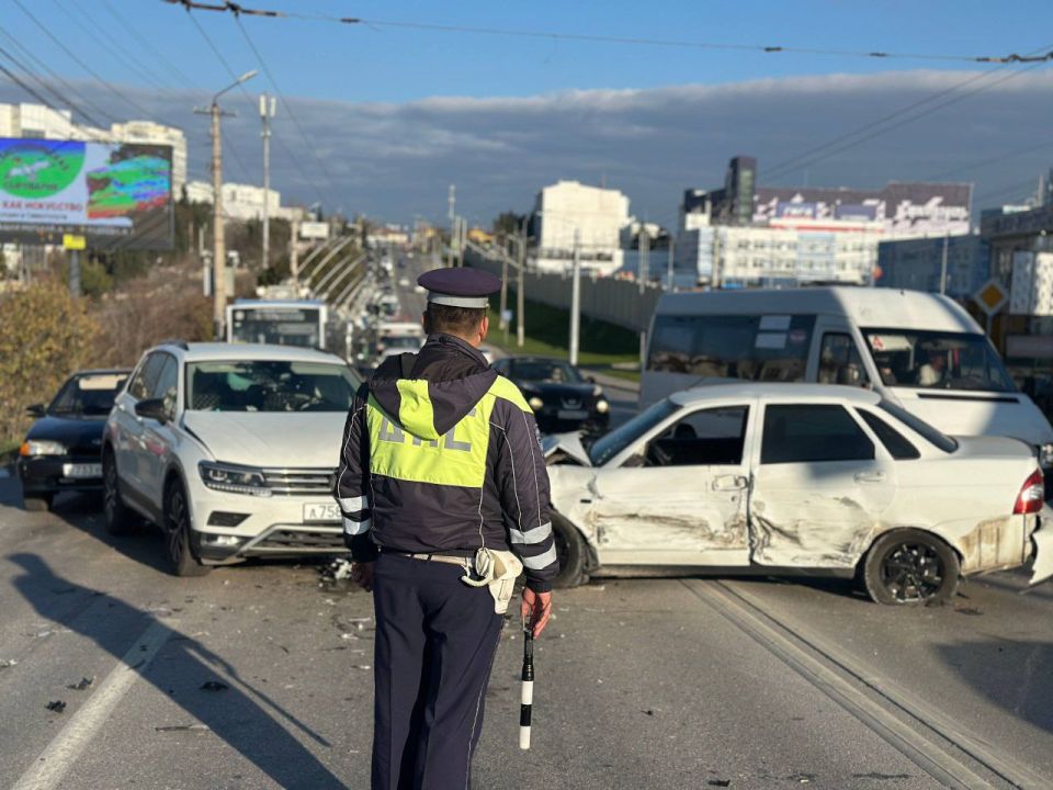 ������� ��������� � 14:00. ������������ ��������� ��� ������ ���������, � �������� ����������������