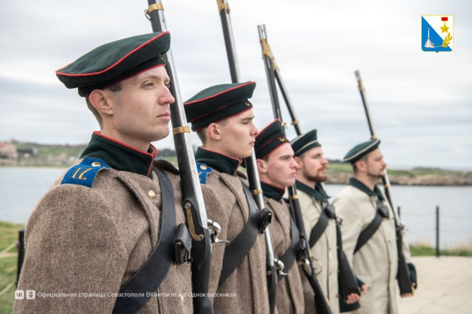 ��� ���������� ����� ������ �������� ����� ���������� � ��������� 100-����� ��������� ����������� ����� �� ��� ������