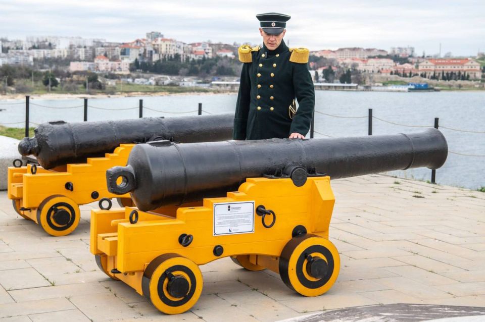 ������������ ����� ������� �������� ����� ���������� ����� ��������� 100-����� ��������� ����������� ����� �� ��� ������