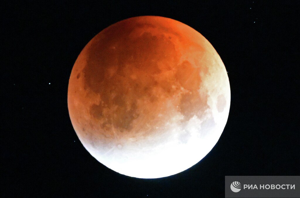 Электростанцию на Луне планируют построить к 2036 году, заявили в «Роскосмосе»