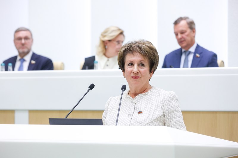 Екатерина Алтабаева: На заседании Совета Федерации доложила об изменениях, внесенных в закон «Об образовании в РФ» Екатерина Алтабаева: На заседании Совета Федерации доложила об изменениях, внесенных в закон «Об образовании в РФ»