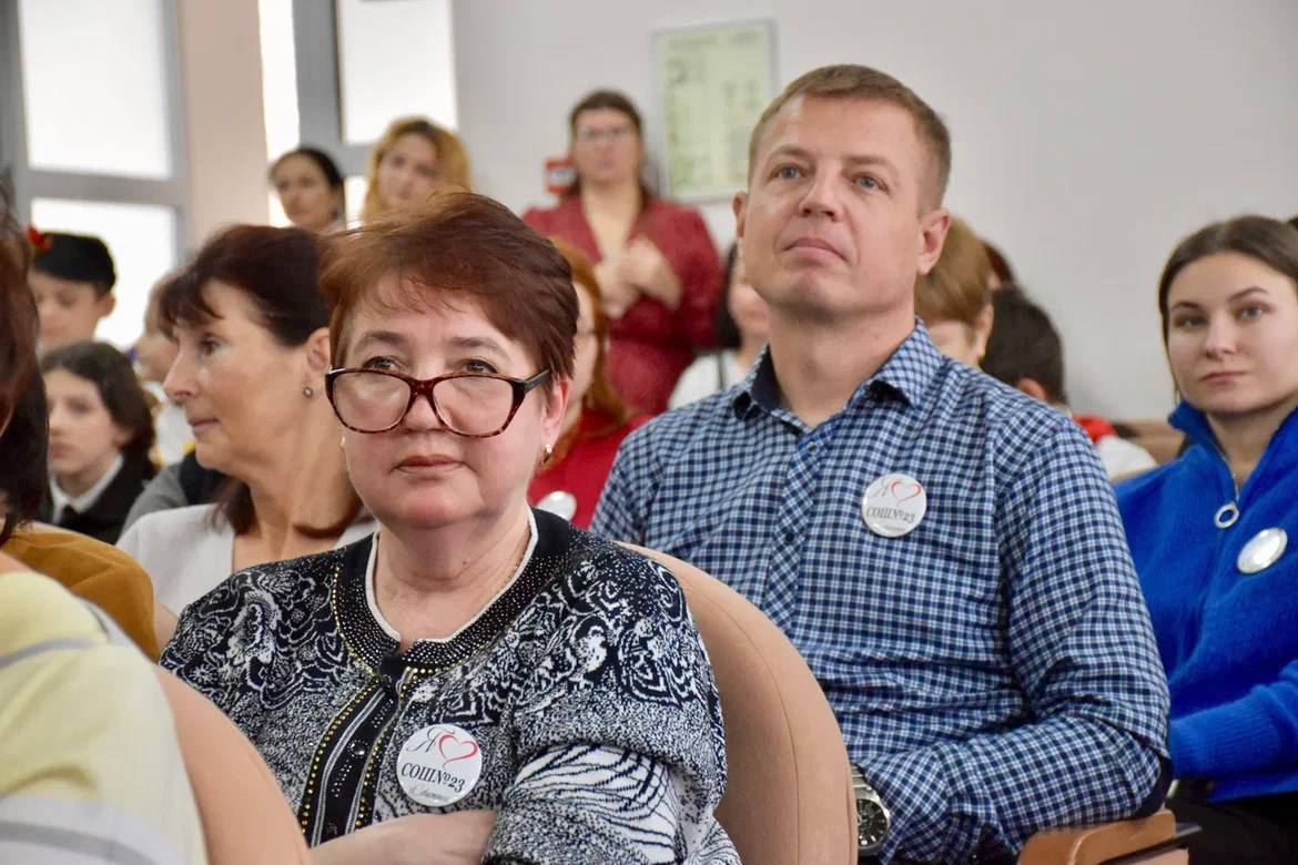 Школа №23 имени Бориса Александровича Кучера отметила 45-летие Школа №23 имени Бориса Александровича Кучера отметила 45-летие