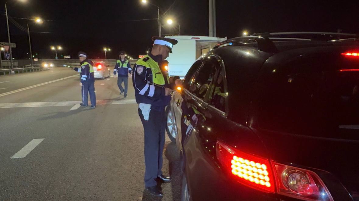 Сотрудники Госавтоинспекции Севастополя прекратили безнаказанные поездки системного нарушителя скоростного режима