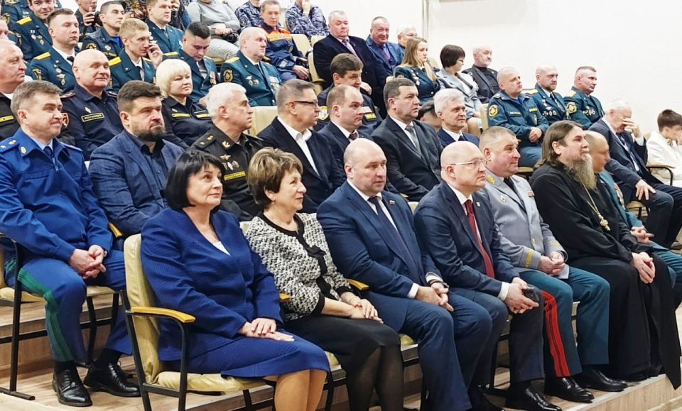 ���� �����������: ������ ������� � ������������� �����������, ����������� 35-����� �� ��� ��������� ��� ������