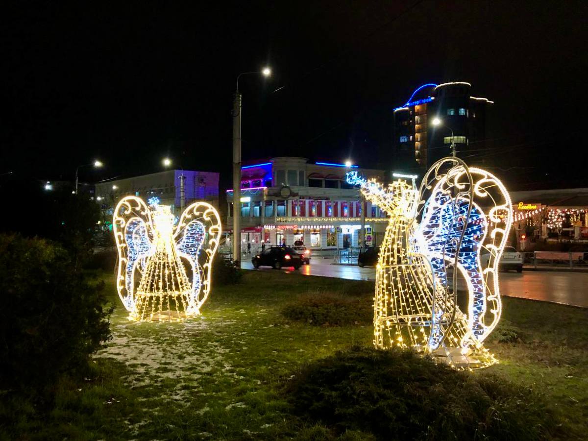 Владимир Немцев: Продолжаем работу по благоустройству города совместно с жителями Севастополя Владимир Немцев: Продолжаем работу по благоустройству города совместно с жителями Севастополя