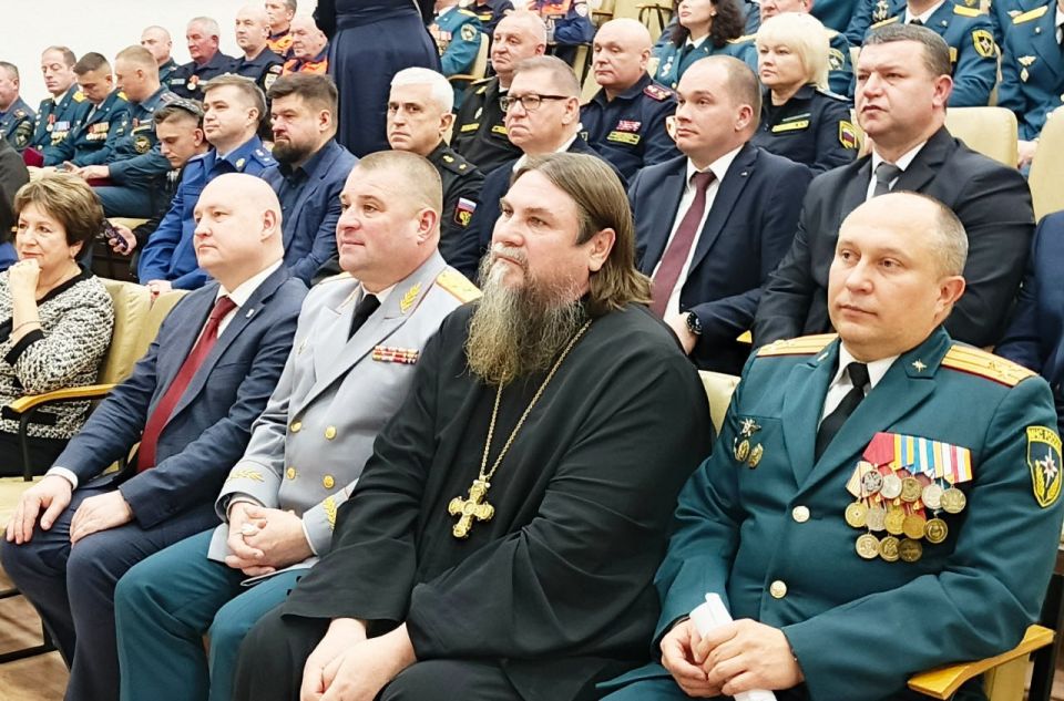 ���� �����������: ������ ������� � ������������� �����������, ����������� 35-����� �� ��� ��������� ��� ������