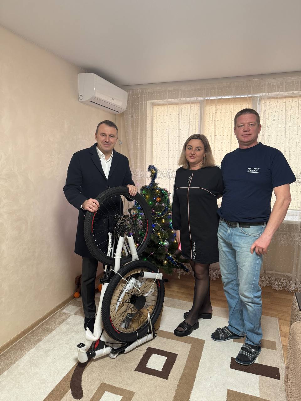 Денис Профатилов: Принял участие во Всероссийской предновогодней акции «Ёлка желаний» Денис Профатилов: Принял участие во Всероссийской предновогодней акции «Ёлка желаний»