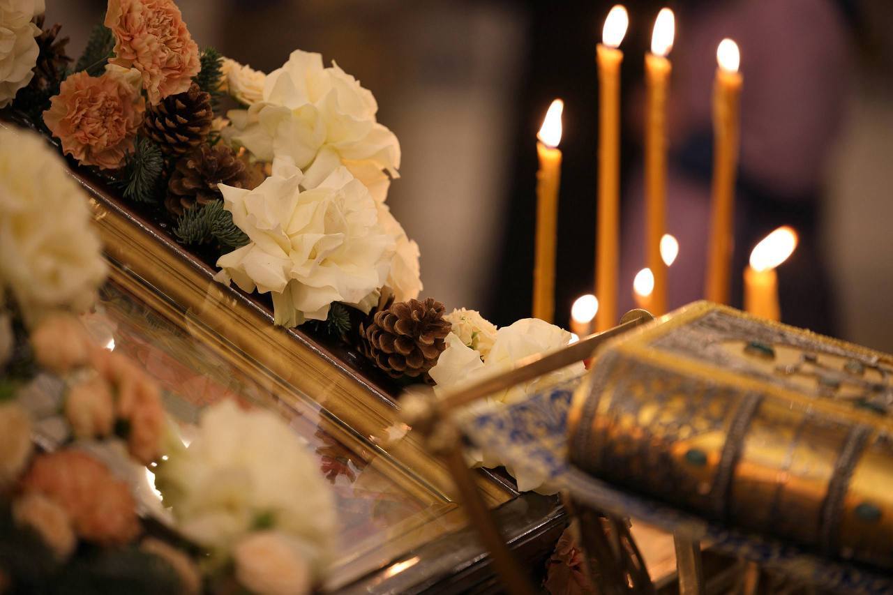 Божественное рождественское богослужение в Херсонесе в Свято-Владимирском соборе в прямом эфире телеканала СТВ