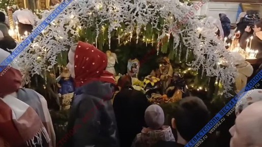 В храмах Севастополя проходит рождественская служба