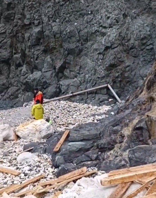 Информация об оползне на Царском пляже не подтвердилась Информация об оползне на Царском пляже не подтвердилась