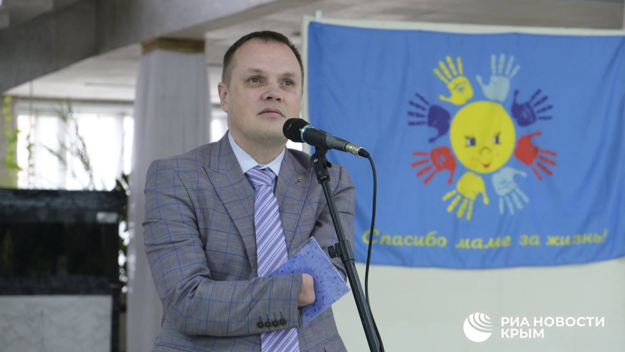 Реабилитация через творчество: в Керчи открыли две уникальные выставки Реабилитация через творчество: в Керчи открыли две уникальные выставки