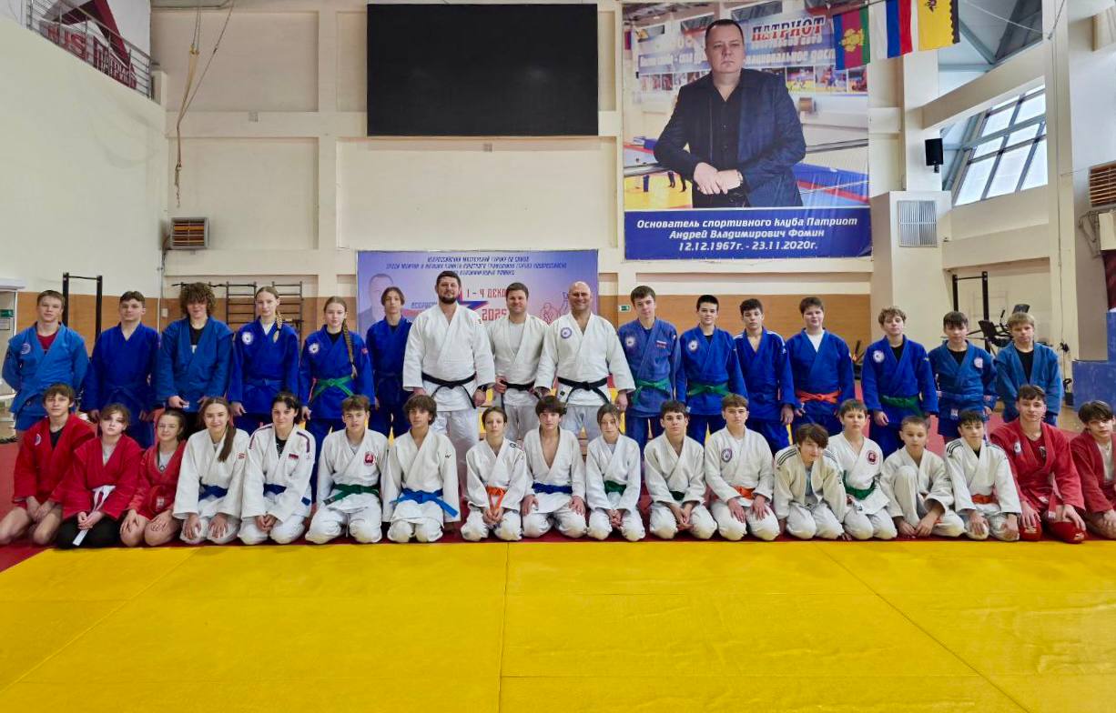 Сергей Резниченко: Друзья, новогодние праздники завершились и севастопольские спортсмены возвращаются к тренировкам Сергей Резниченко: Друзья, новогодние праздники завершились и севастопольские спортсмены возвращаются к тренировкам