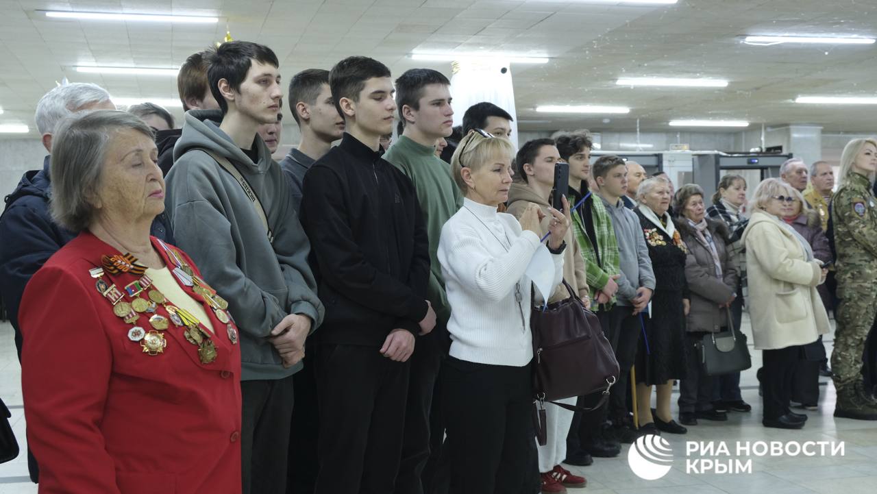 Реабилитация через творчество: в Керчи открыли две уникальные выставки Реабилитация через творчество: в Керчи открыли две уникальные выставки