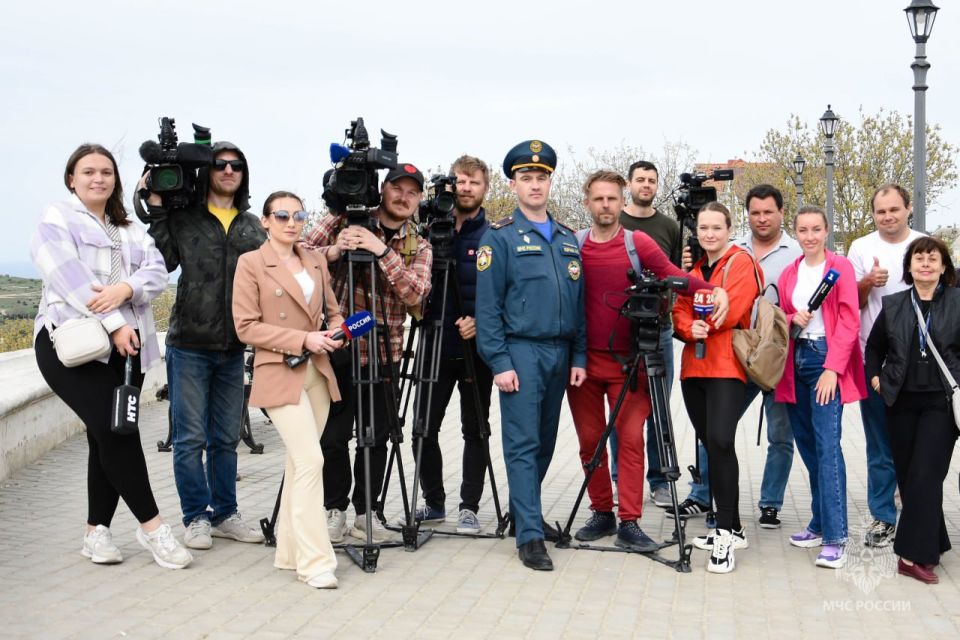 � ���� ���������� ������ ����������� ������-����� ����������� ��� ������ �� �����������