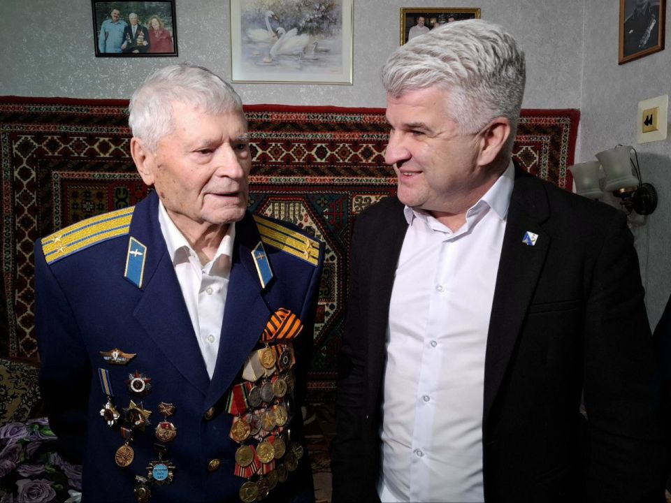 #��������������������. �������� ������� ������������� ����� �������� ������� ��������� �������� ������� ������ ������� ����������� 100 ��� ������� ���������� ���������, ��������� ������� ������������� �����