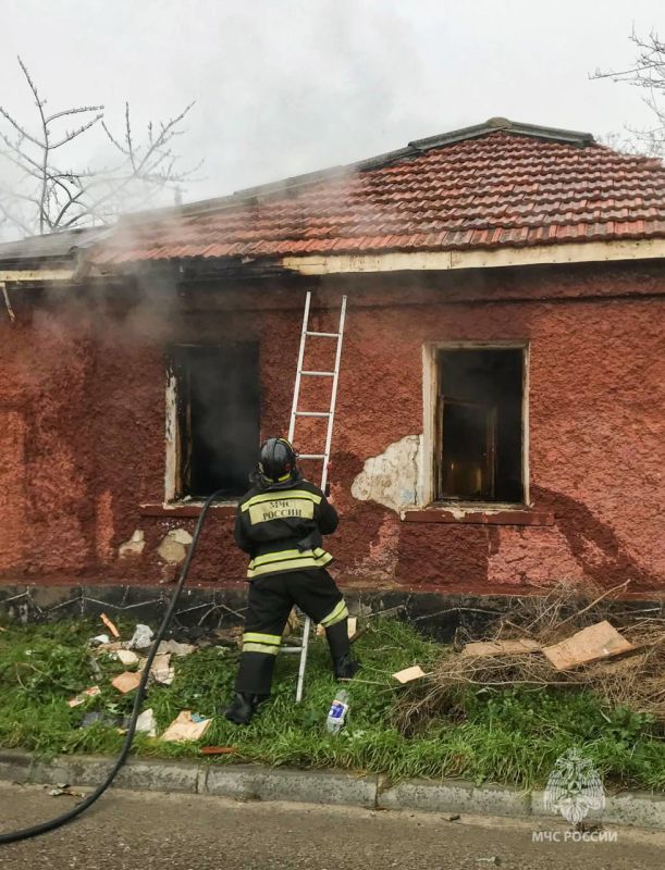 Потушили пожар, не допустив распространения Потушили пожар, не допустив распространения