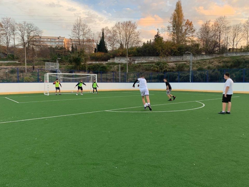 Сергей Резниченко: Друзья, надеюсь, вы вернулись к занятиям физкультурой и спортом после насыщенных новогодних праздников Сергей Резниченко: Друзья, надеюсь, вы вернулись к занятиям физкультурой и спортом после насыщенных новогодних праздников