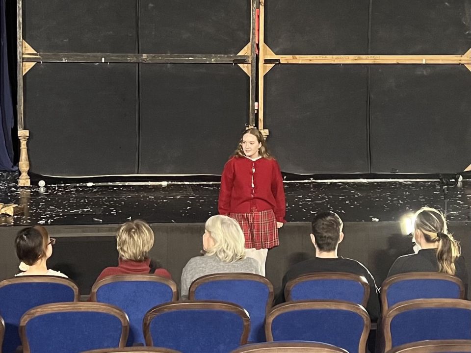 Молодежь Севастополя побывала за кулисами ТЮЗа Молодежь Севастополя побывала за кулисами ТЮЗа