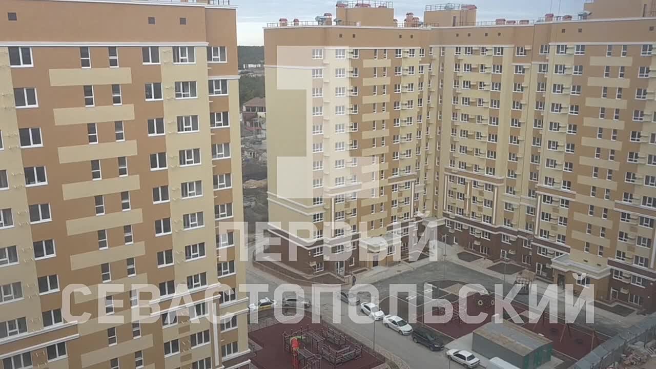 Жители многоквартирного дома №33Б на Лабораторном шоссе продолжают жаловаться на работу лифтов