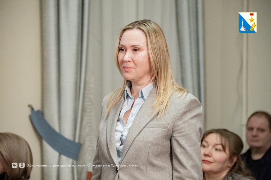 На заседании Правительства Севастополя назначили новых руководителей департаментов На заседании Правительства Севастополя назначили новых руководителей департаментов