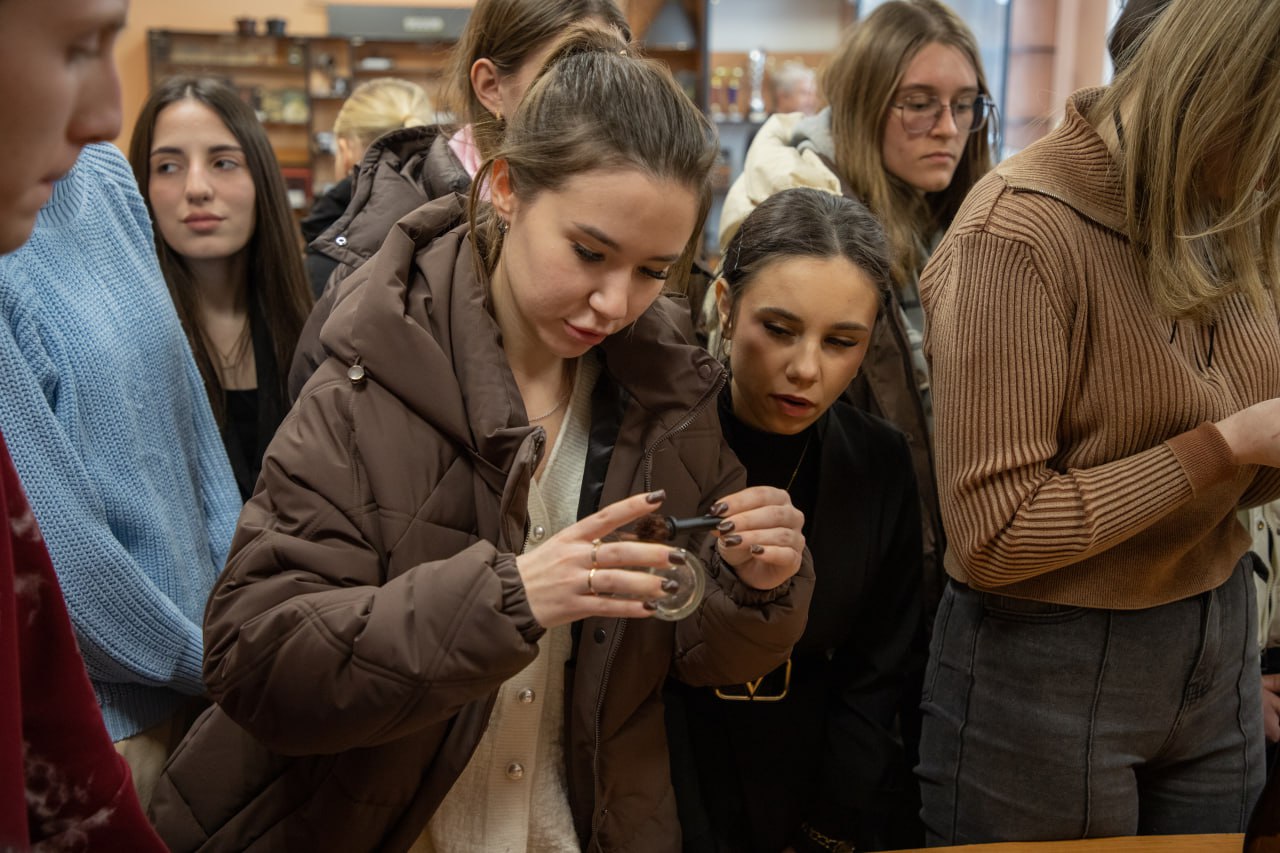 «Изнутри службы». Как студенты Севастополя знакомятся с работой полиции «Изнутри службы». Как студенты Севастополя знакомятся с работой полиции