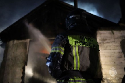 Дом, гараж и автомобиль загорелись в садоводческом товариществе «Сапун-Гора»