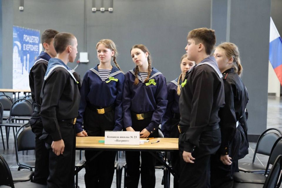 ��������������� ��������� 7-9 ������� ������� ������� � �������������� ���� �900 ���� ��������