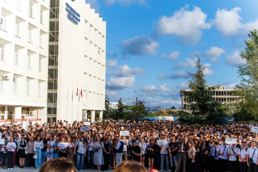 10 ���, 15 ����� ��������� � ����� 800 ��������������: ��� ����������� ������� ����������� �����������