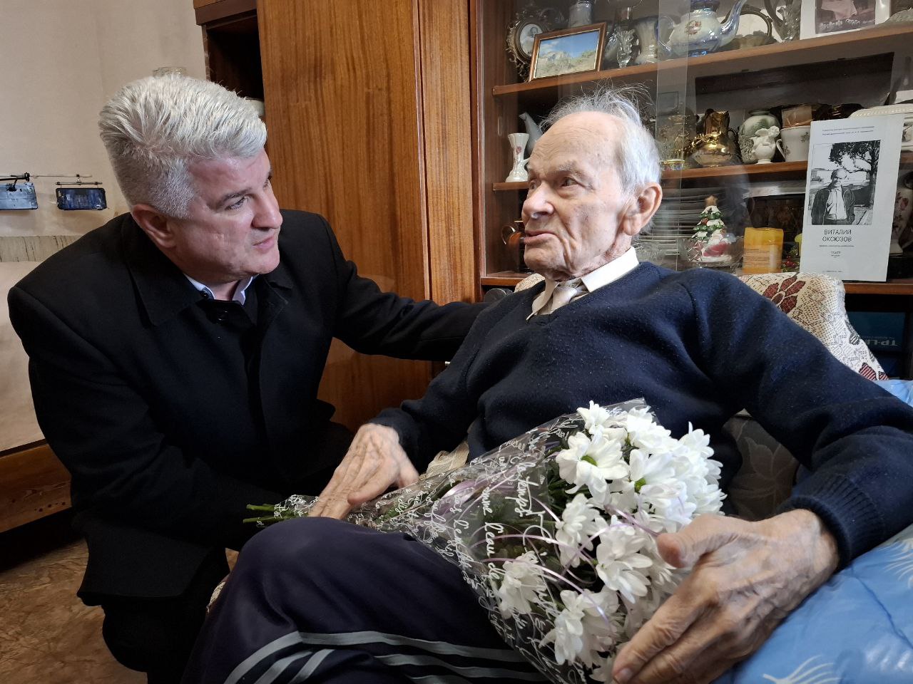 Вековой юбилей отметил выдающийся театральный художник-конструктор Виталий Андреевич Оксюзов Вековой юбилей отметил выдающийся театральный художник-конструктор Виталий Андреевич Оксюзов