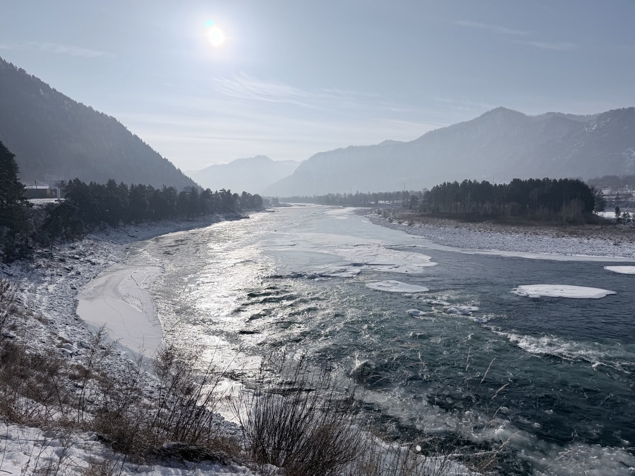 Илья Пестерников: Алтай - красиво так, что дух захватывает! Решил провести часть отпуска в одном из самых живописных уголков России Илья Пестерников: Алтай - красиво так, что дух захватывает! Решил провести часть отпуска в одном из самых живописных уголков России