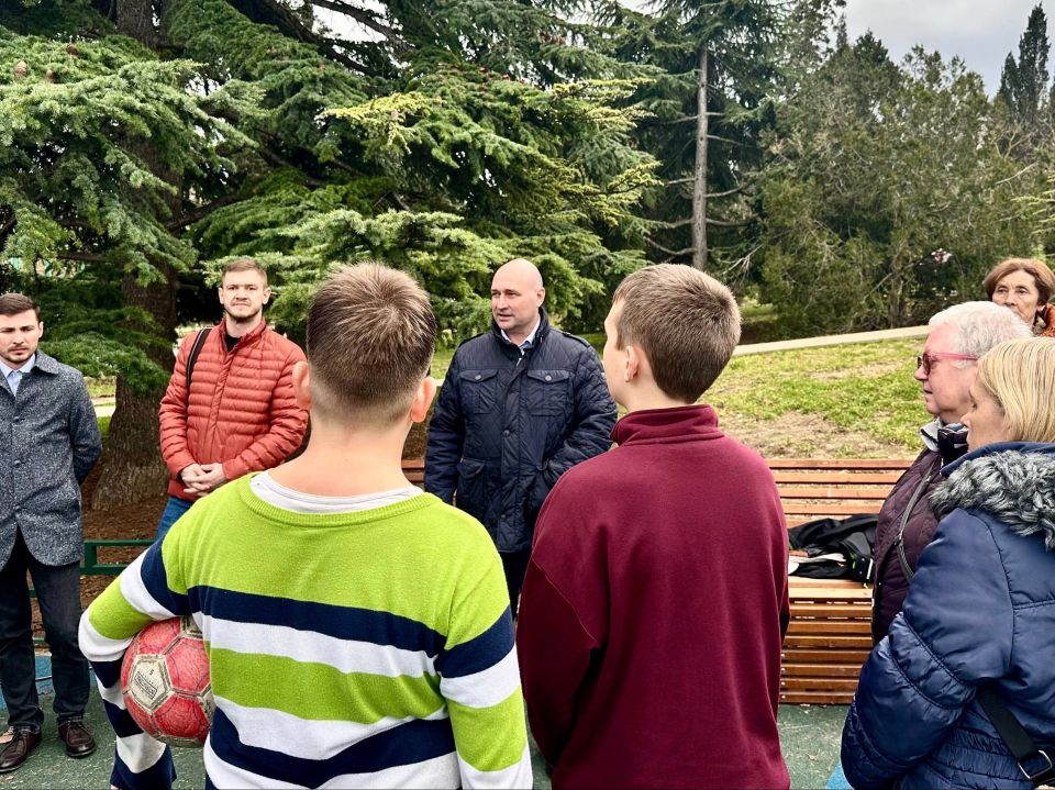 �������� ������: � ������ ��������������� ��������� ����������� � �������� ����������� �����, ����� �������� ������������� ���� ��������������� ������� �������� � ����� �� ����������� �������� ����������