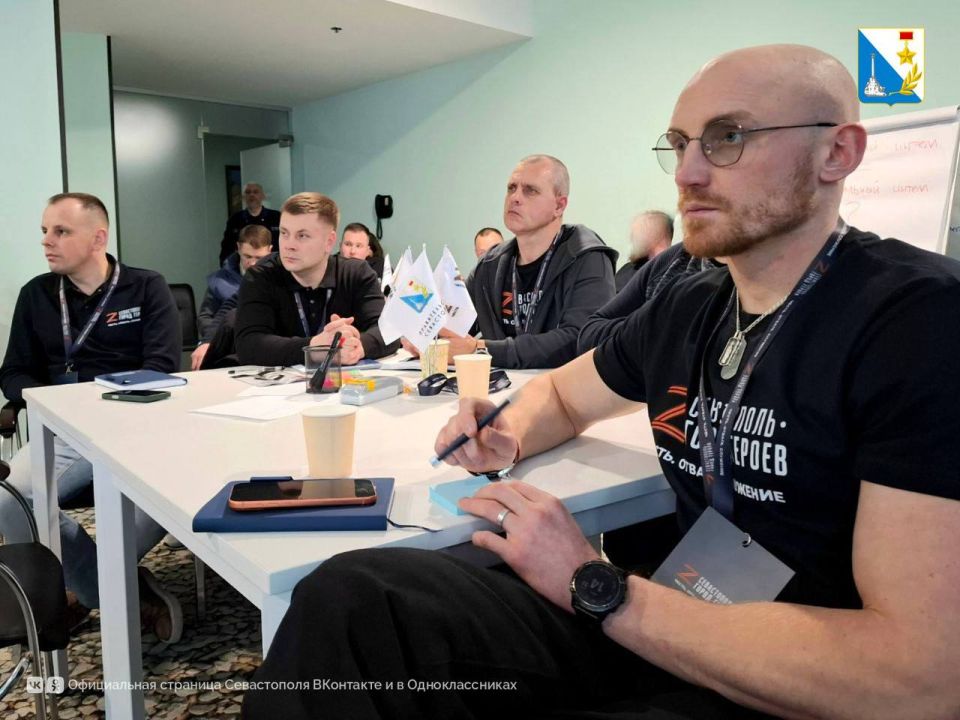 Участники программы «Севастополь - город героев» изучили транспортную систему региона Участники программы «Севастополь - город героев» изучили транспортную систему региона