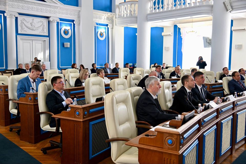 Владимир Немцев: Сегодня в рамках пленарного заседания заслушали отчёт о деятельности Управления МВД России по г. Севастополю Владимир Немцев: Сегодня в рамках пленарного заседания заслушали отчёт о деятельности Управления МВД России по г. Севастополю