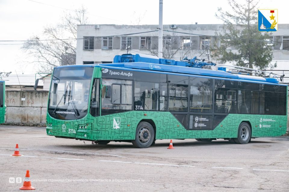 В Севастополе выбрали лучших водителей автобусов и троллейбусов В Севастополе выбрали лучших водителей автобусов и троллейбусов