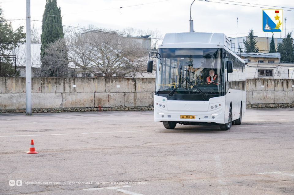 В Севастополе выбрали лучших водителей автобусов и троллейбусов В Севастополе выбрали лучших водителей автобусов и троллейбусов