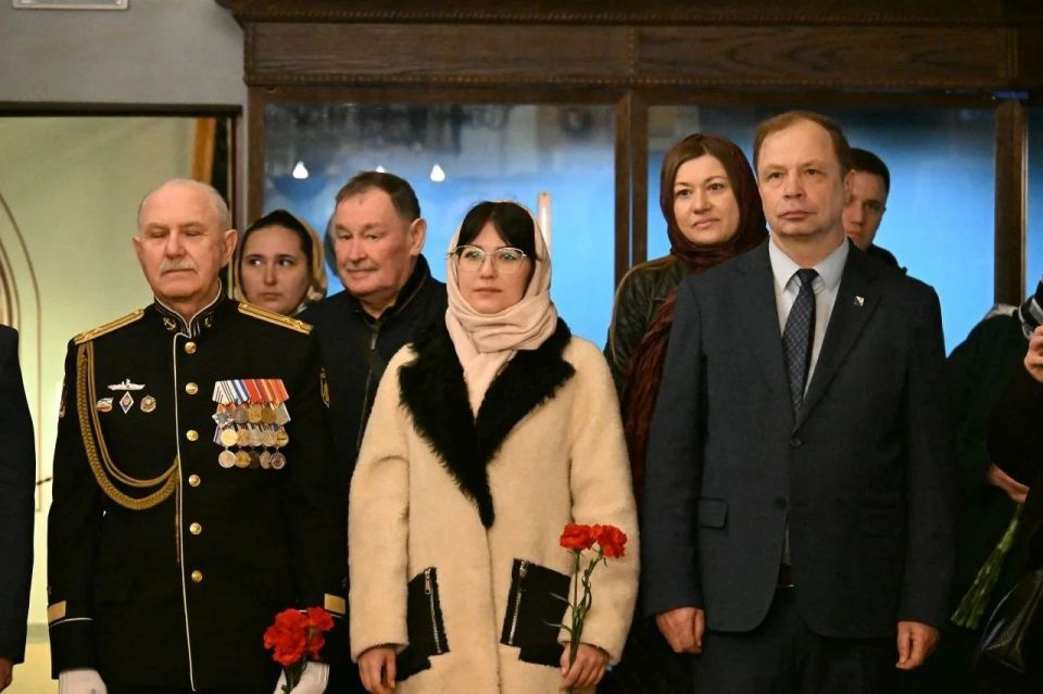 Александр Кулагин: 13 февраля в Севастополе отметили 220 -летие со Дня рождения вице-адмирала Владимира Алексеевича Корнилова, героя Крымской войны Александр Кулагин: 13 февраля в Севастополе отметили 220 -летие со Дня рождения вице-адмирала Владимира Алексеевича Корнилова, героя Крымской войны