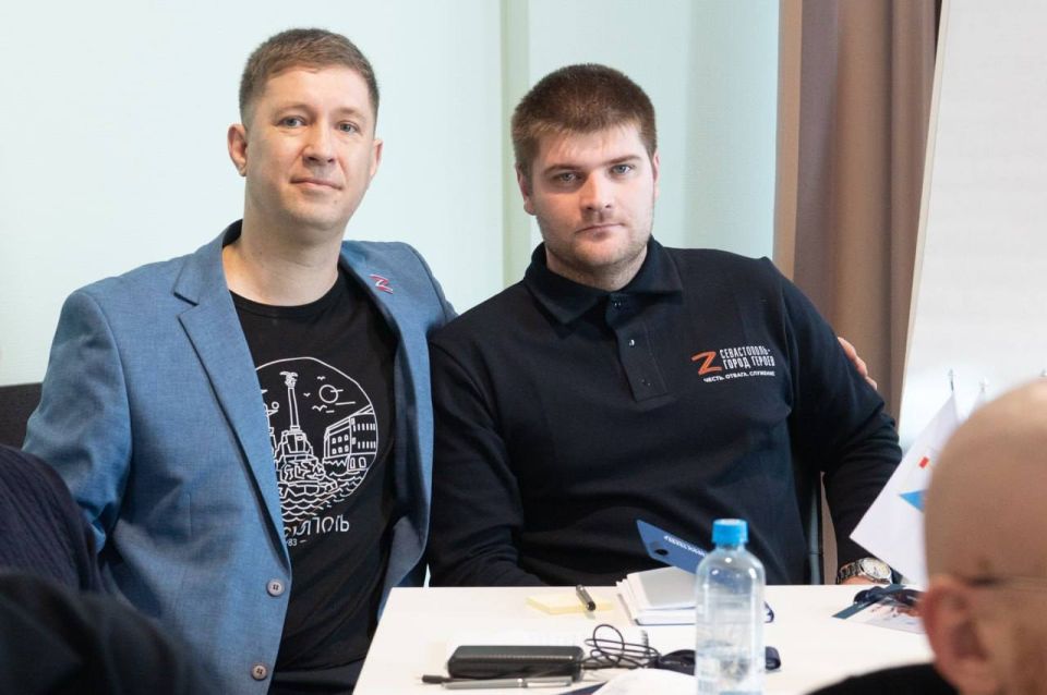 В рамках второго очного модуля образовательной программы «Севастополь - город героев» для участников и ветеранов специальной военной операции вместе с коллегами выступила в качестве спикера В рамках второго очного модуля образовательной программы «Севастополь - город героев» для участников и ветеранов специальной военной операции вместе с коллегами выступила в качестве спикера