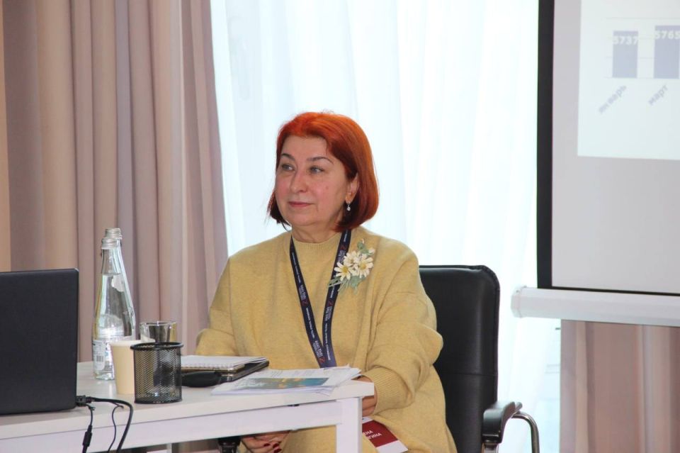 В рамках второго очного модуля образовательной программы «Севастополь - город героев» для участников и ветеранов специальной военной операции вместе с коллегами выступила в качестве спикера В рамках второго очного модуля образовательной программы «Севастополь - город героев» для участников и ветеранов специальной военной операции вместе с коллегами выступила в качестве спикера