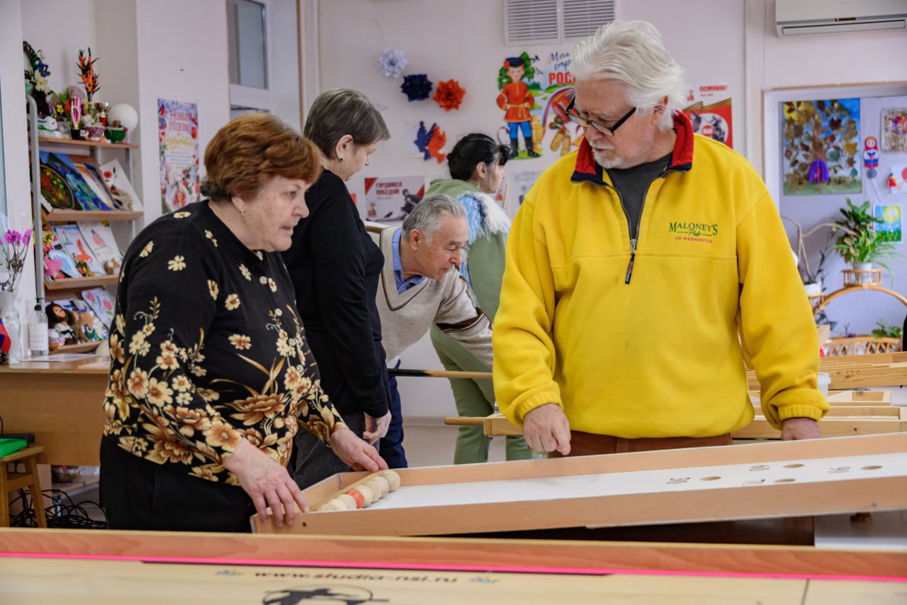 Бесплатные кружки для жителей старшего возраста проводит севастопольский центр соцобслуживания