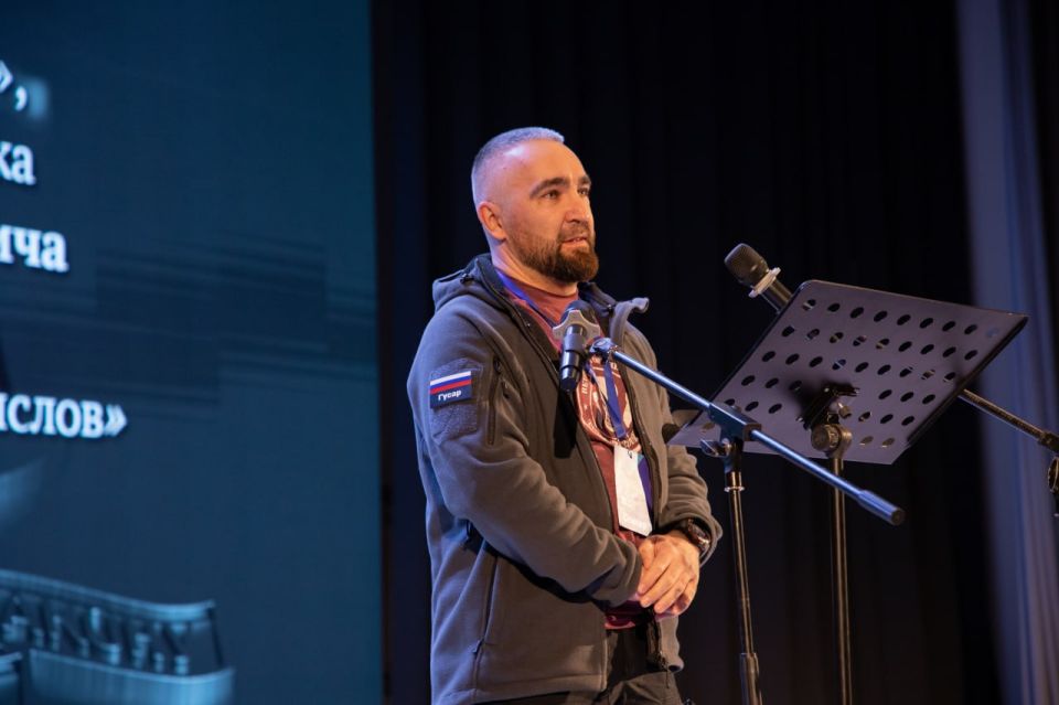 В Управлении МВД России по г.Севастополю прошло патриотическое занятие в рамках Единого дня государственного правового информирования В Управлении МВД России по г.Севастополю прошло патриотическое занятие в рамках Единого дня государственного правового информирования