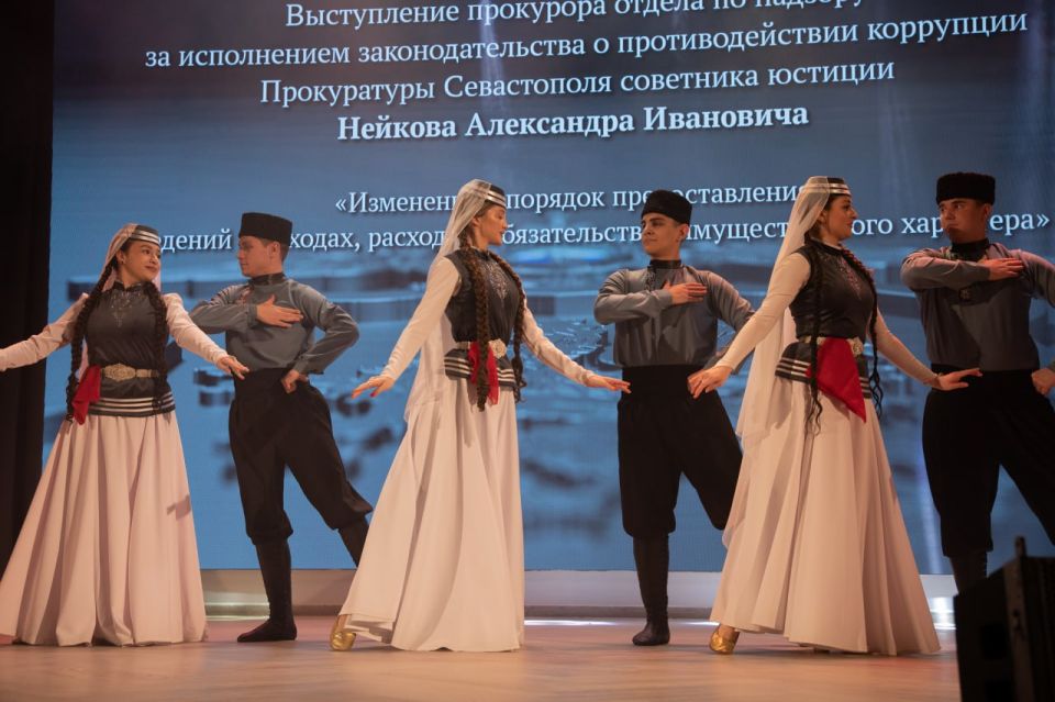 В Управлении МВД России по г.Севастополю прошло патриотическое занятие в рамках Единого дня государственного правового информирования В Управлении МВД России по г.Севастополю прошло патриотическое занятие в рамках Единого дня государственного правового информирования