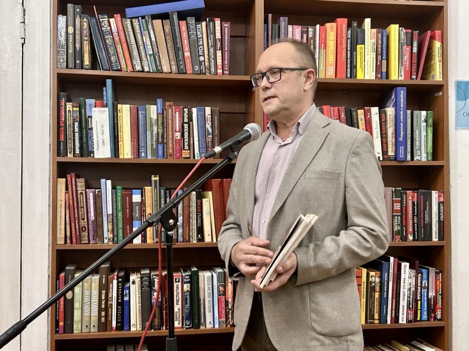 День книгодарения в Центральной городской библиотеке им. Л.Н. Толстого День книгодарения в Центральной городской библиотеке им. Л.Н. Толстого